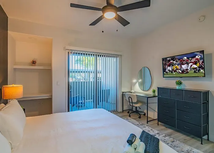 Cozy 1bd Kingbed With Pool Hot Tub Gym Parking *
