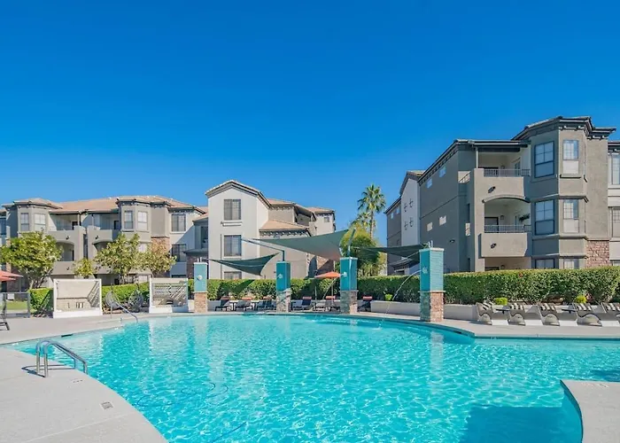 Apartment Cozy 1bd Kingbed With Pool Hot Tub Gym Parking Glendale
