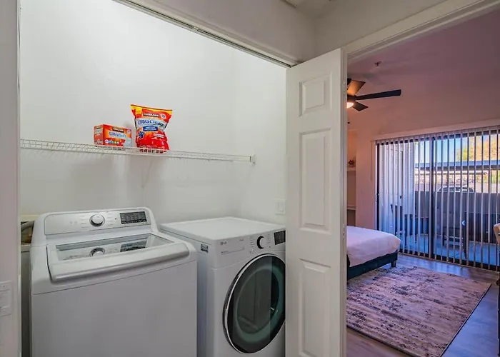 Cozy 1bd Kingbed With Pool Hot Tub Gym Parking *